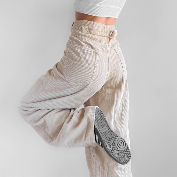 BDG by Urban Outfitters Logan Boyfriend Fit Corduroy Pant with Cinch Back, 30 - Picture 2 of 12